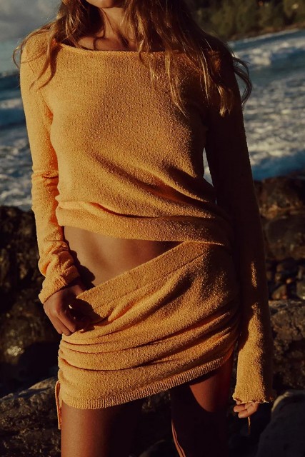 Jurassic Gold Raw Edge Trim Boat Neck Sweater Drawstring Side Mini Skirt 2pcs Outfit LC275212-P807